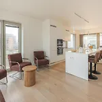2 Bedroom Cozy In